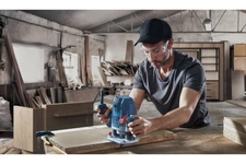 Фрезер BOSCH GOF 130 (06016B7000)