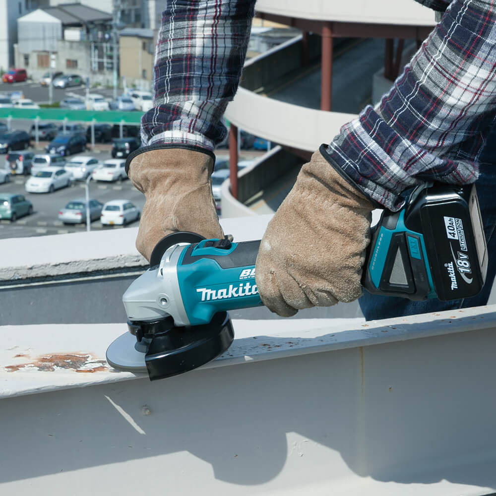 Шлифмашина угловая аккумуляторная MAKITA DGA504RF Кейс