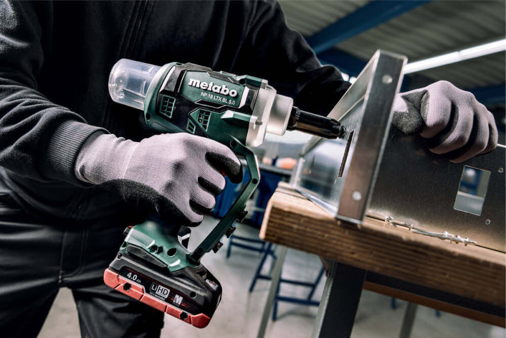 Заклепочник Metabo NP 18 LTX BL 5.0 (619002890) 18В, КАРТОН, без АКБ и ЗУ 