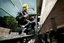 Перфоратор аккумуляторный METABO KHA 18 LTX (T0526) + прожектор BSA 12-18