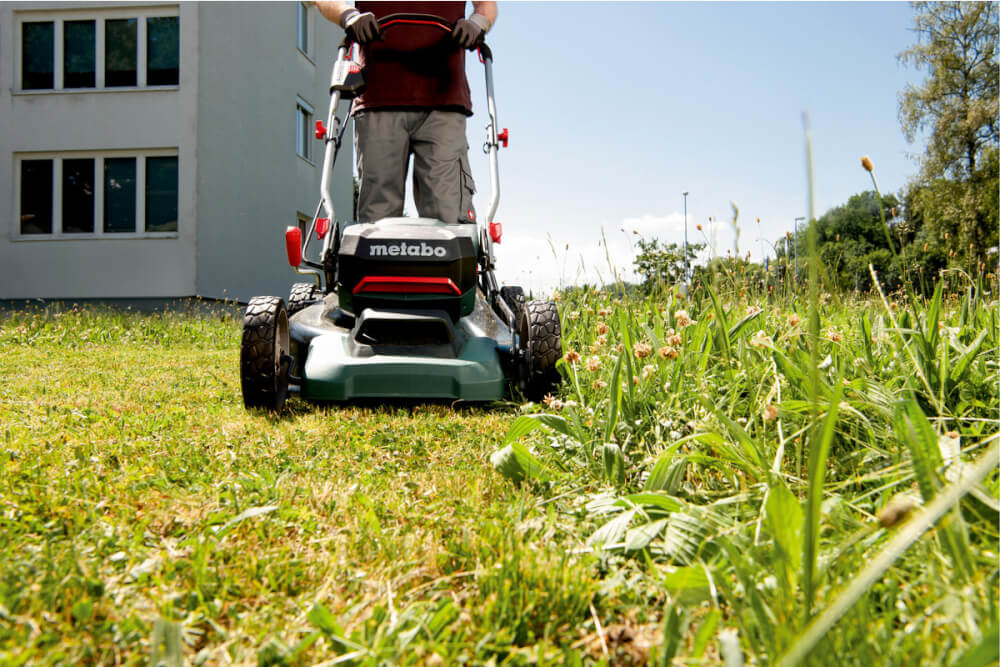 Газонокосилка аккумуляторная METABO RM 36-18 LTX BL 46 (T0524)